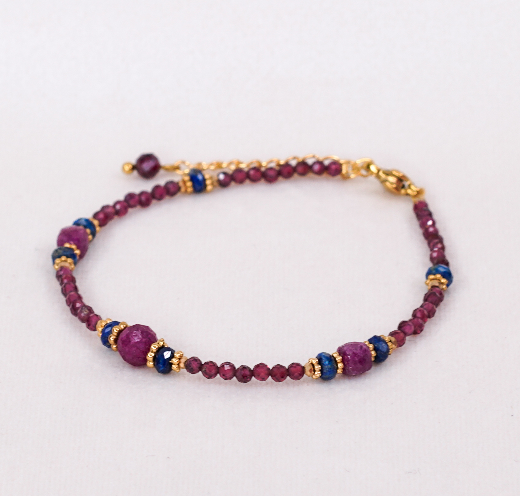 PSX_20251201_000403 Bransoletka granat, rubin, lapis lazuli - obrazek 1