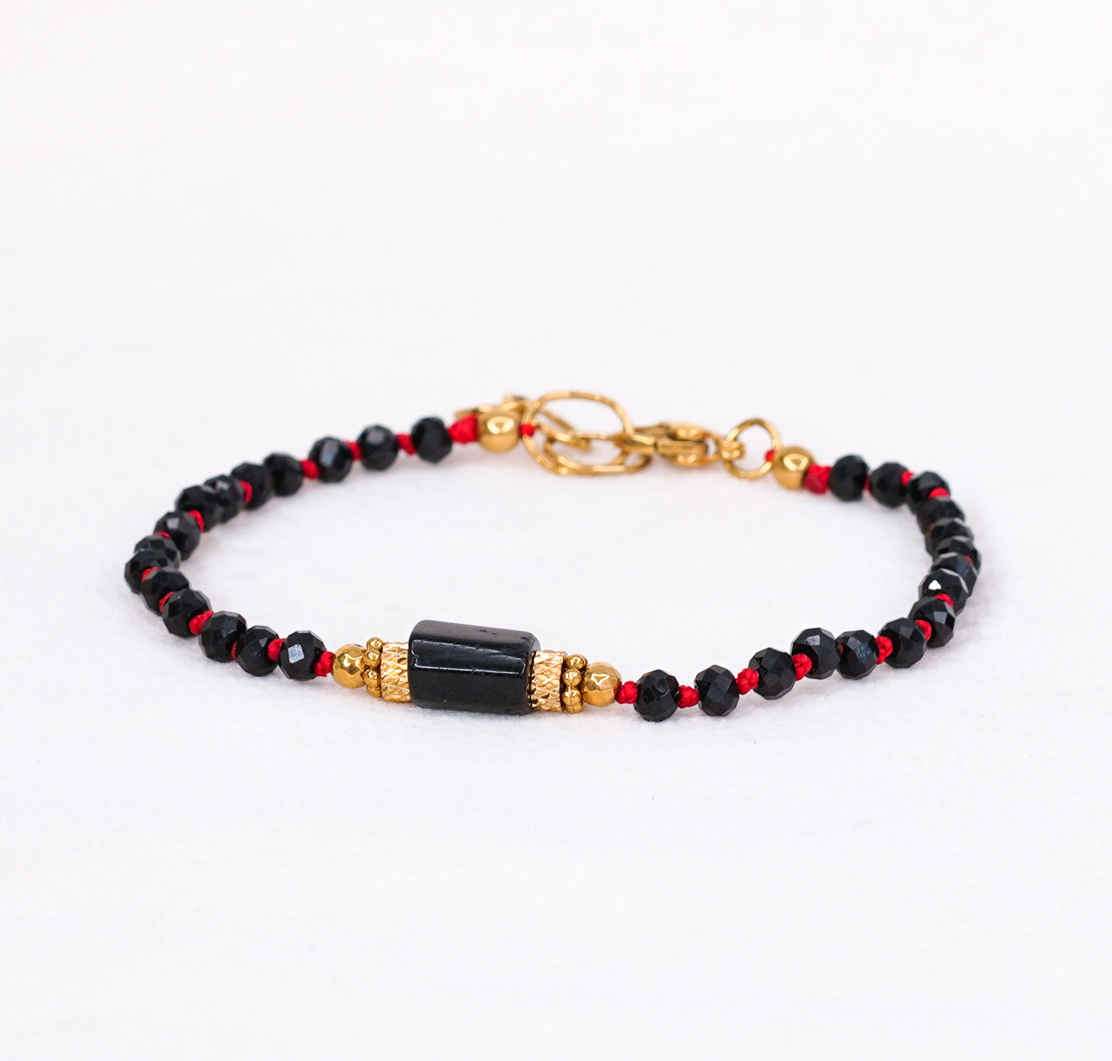 PSX_20260105_030946 Bransoletka ochrona (czerwona nitka) - obrazek 1